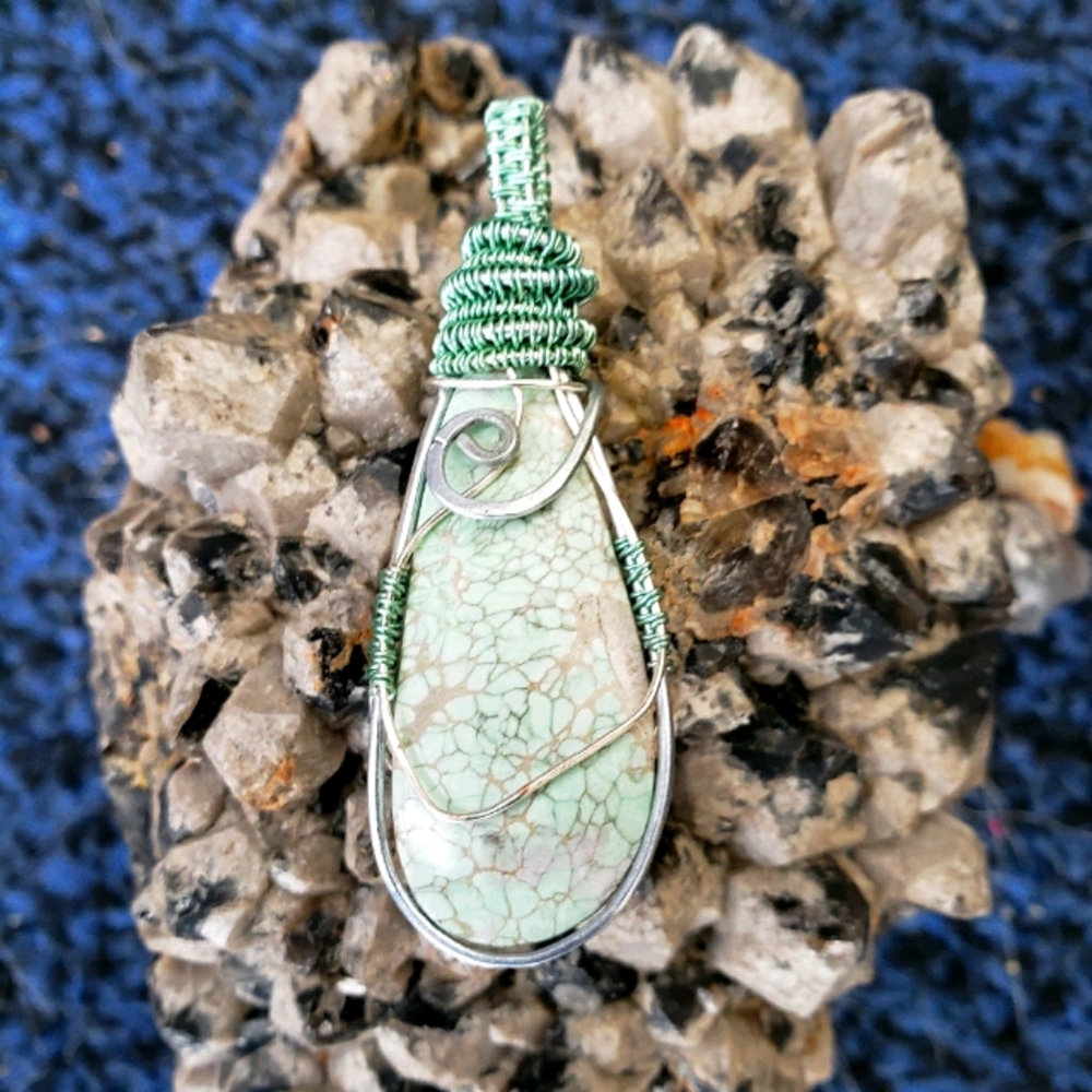 Veriscite pendant